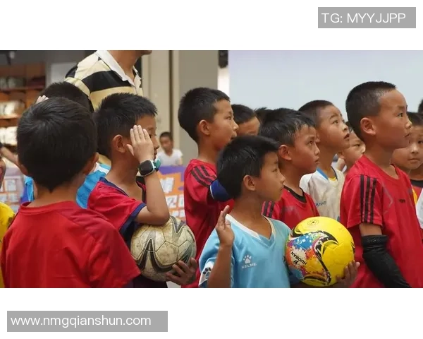 七位足球巨星的成长故事：从七个孩子到世界级球员的励志之路